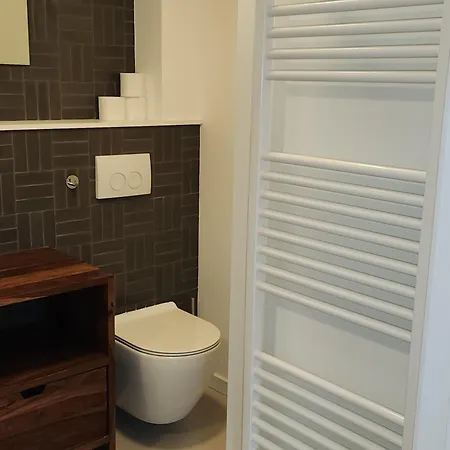 Business 'eclectic Living' Nomad Apartment Geel