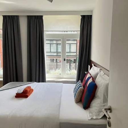 Business 'eclectic Living' Nomad Apartment